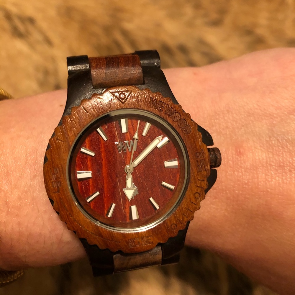 Watch - Picture 2 of 5